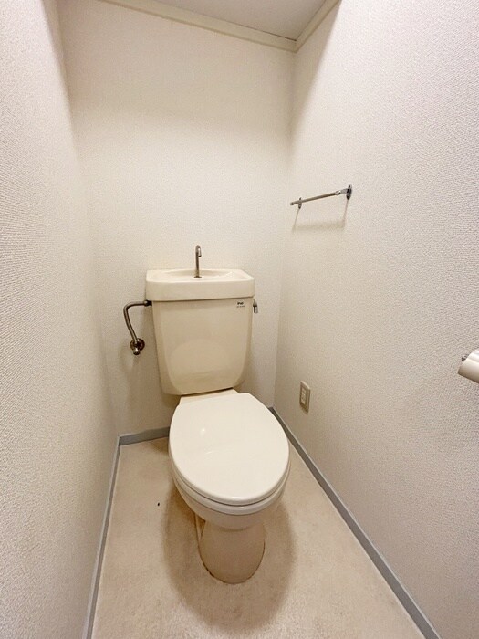 物件内観写真11　(トイレ)