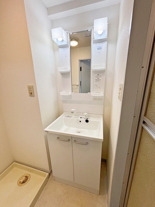 物件内観写真16　(洗面)