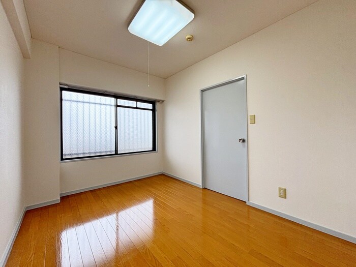 物件内観写真18　(居室)