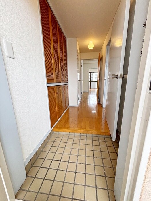 物件内観写真22　(廊下)