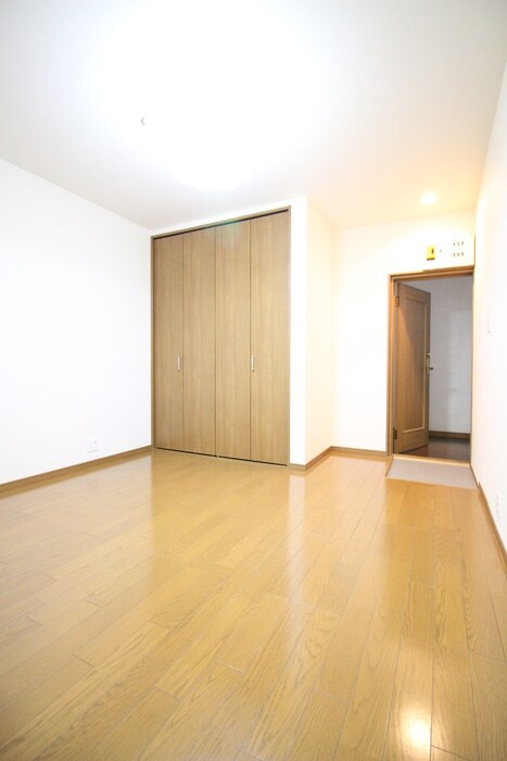 物件内観写真4　(居室)