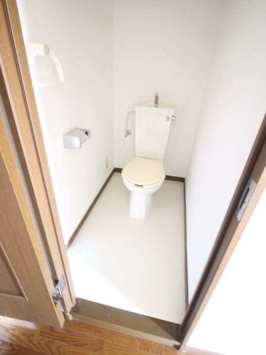 物件内観写真14　(トイレ)