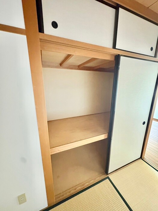 物件内観写真11　(収納)
