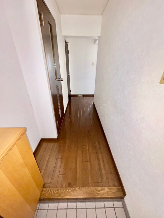 物件内観写真20　(廊下)