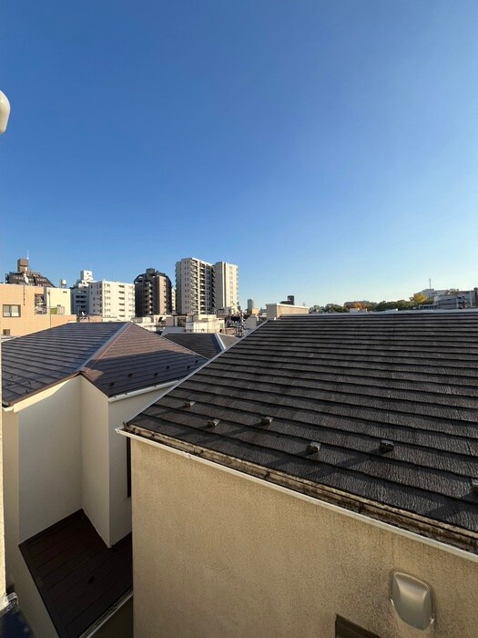 物件内観写真18　(室内からの展望)