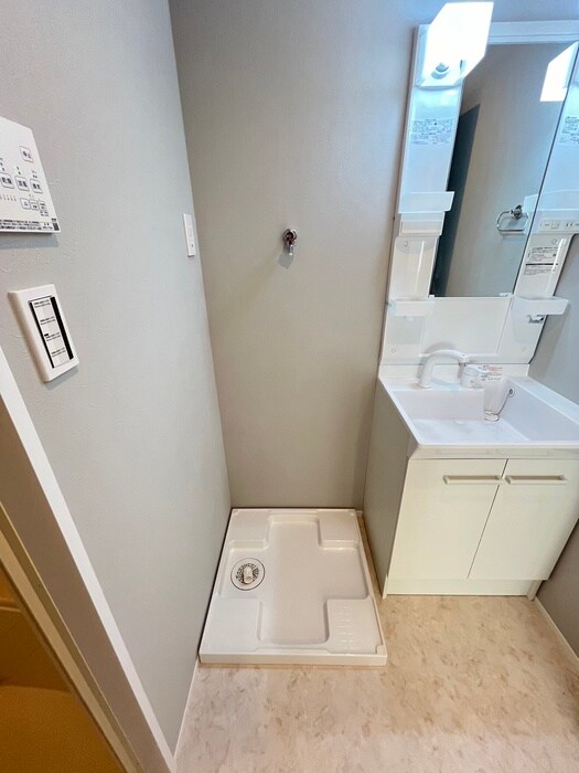 物件内観写真21　(洗濯機置場)