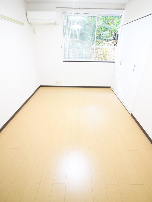 物件内観写真22　(居室)