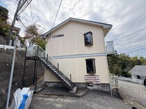 稲荷山ハイツの外観写真