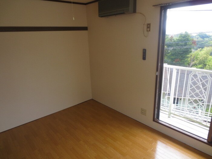 物件内観写真12　(居室)
