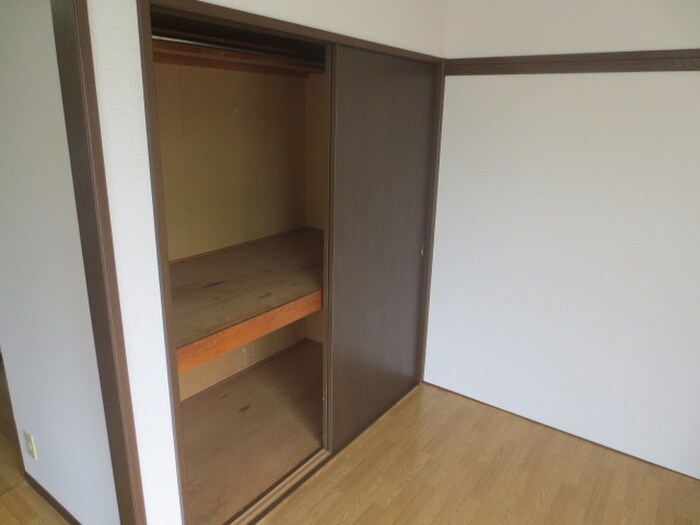 物件内観写真13　(収納)