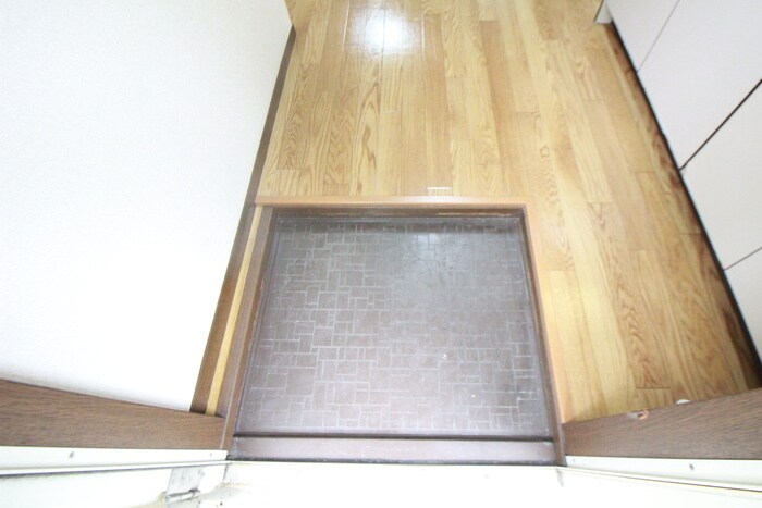 物件内観写真22　(玄関)