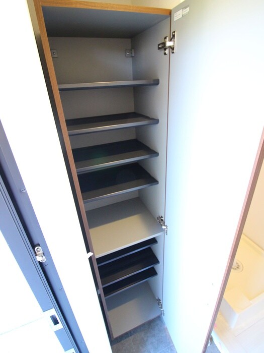 物件内観写真15　(靴箱)