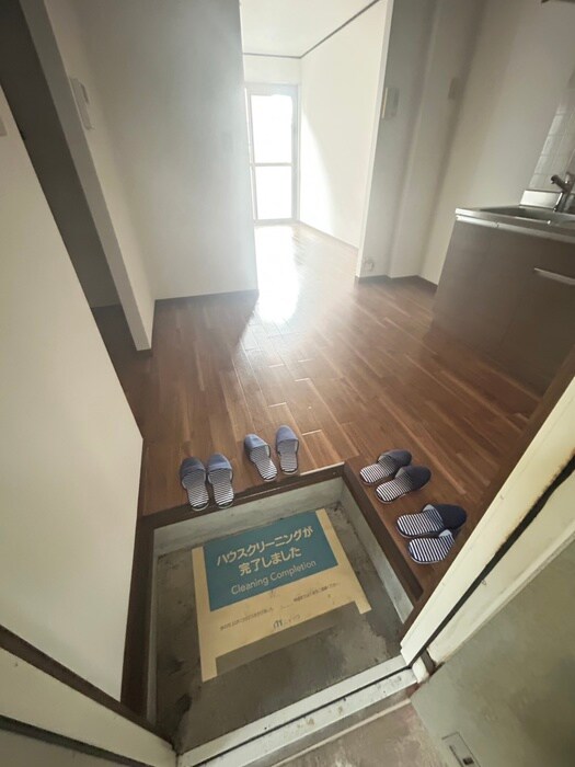 物件内観写真17　(玄関)