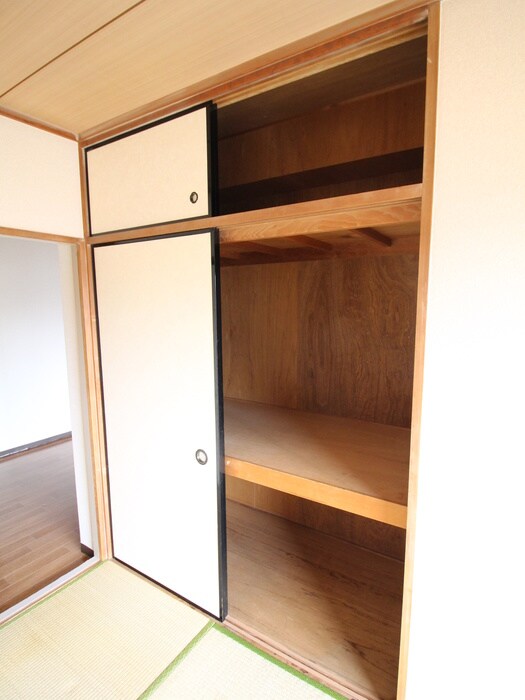 物件内観写真21　(収納)