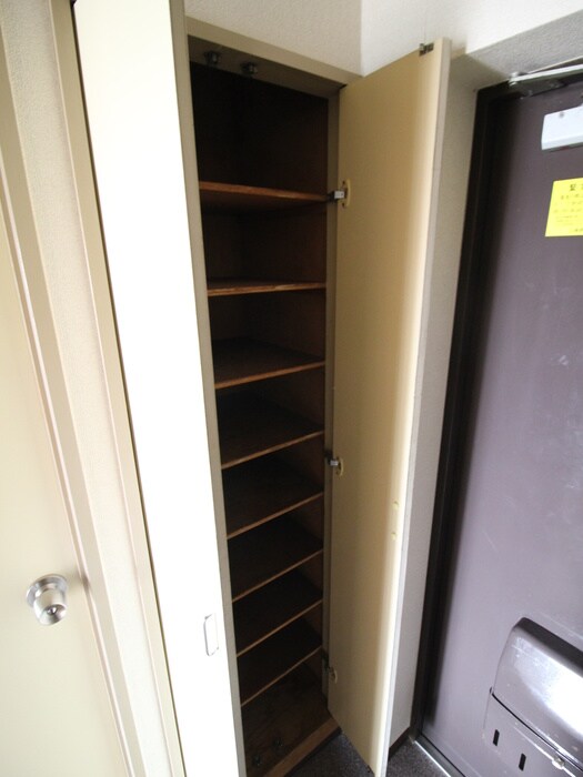 物件内観写真22　(収納)