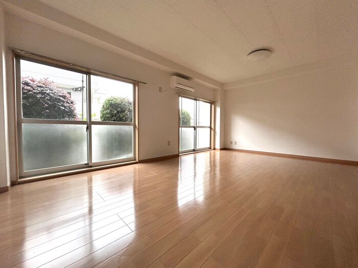 物件内観写真9　(居室)