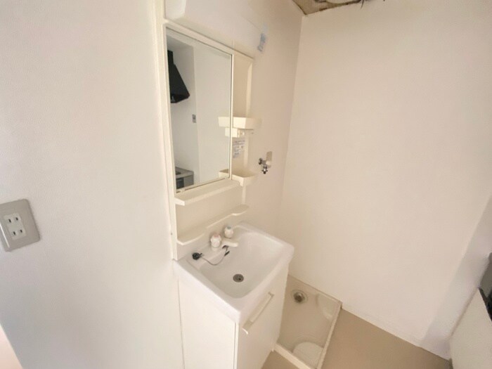 物件内観写真12　(洗面)