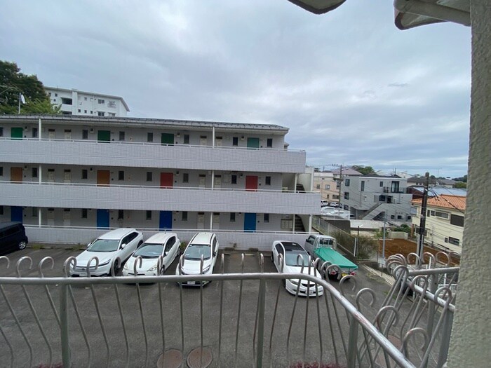 物件内観写真15　(室内からの展望)