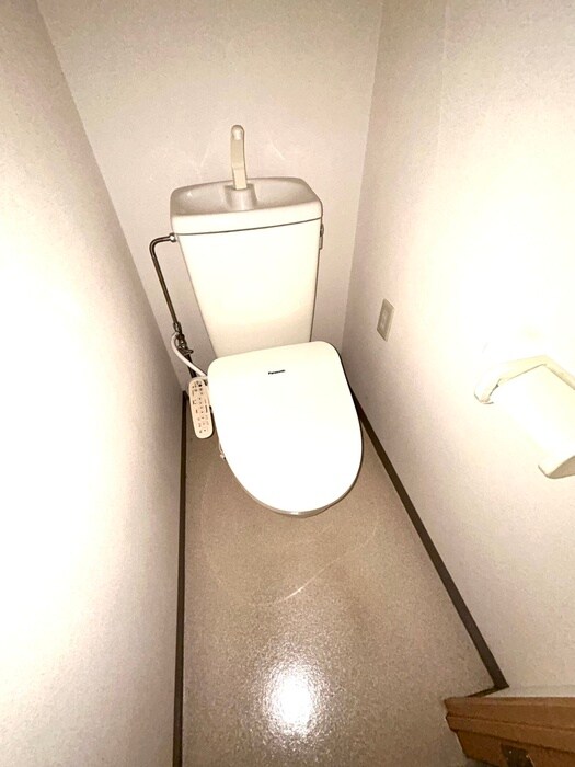 物件内観写真16　(トイレ)