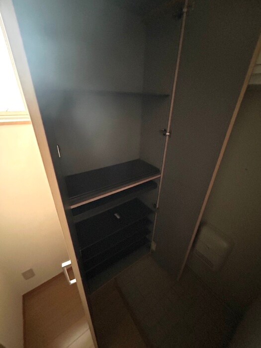 物件内観写真18　(靴箱)