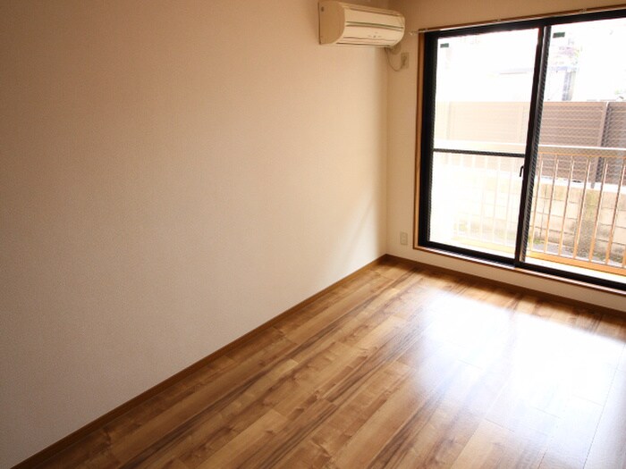 物件内観写真9　(ベランダ・バルコニー)