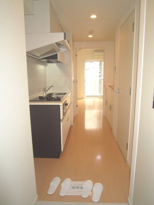 物件内観写真8　(廊下)