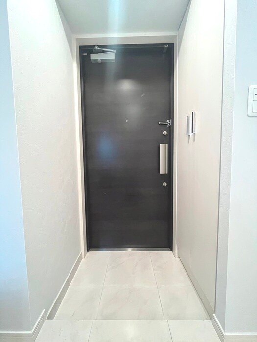 物件内観写真14　(玄関)