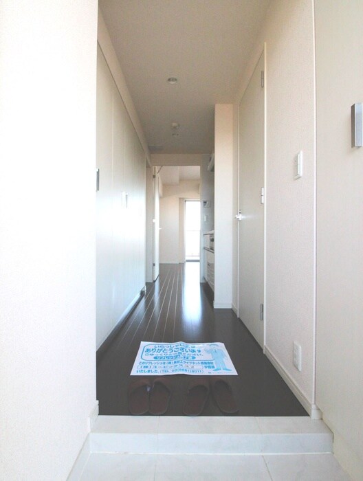 物件内観写真17　(廊下)