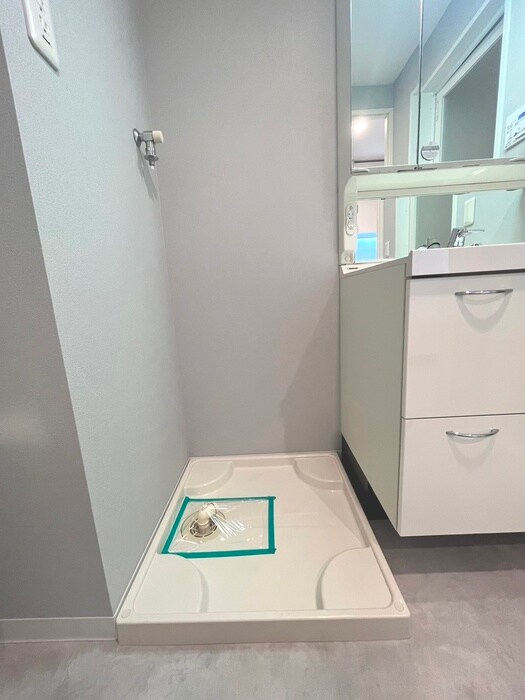 物件内観写真18　(洗濯機置場)