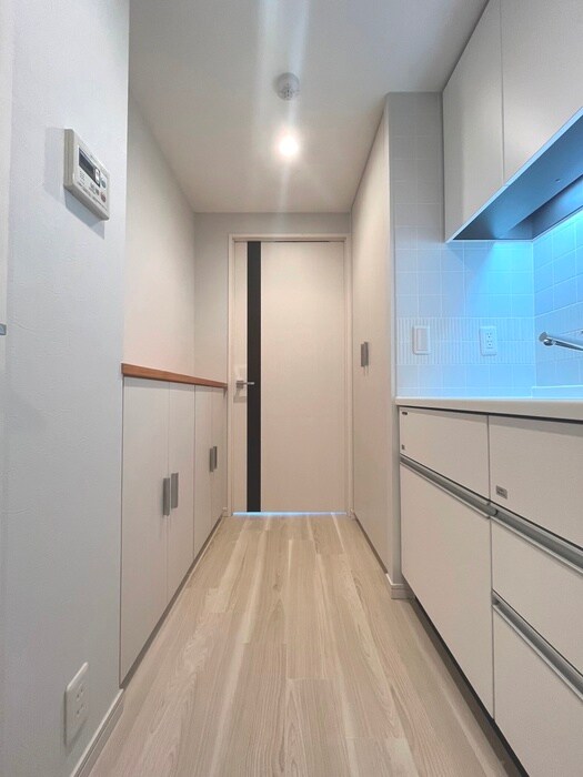 物件内観写真19　(廊下)