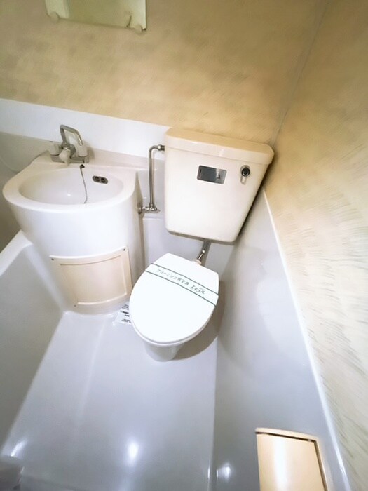 物件内観写真11　(トイレ)