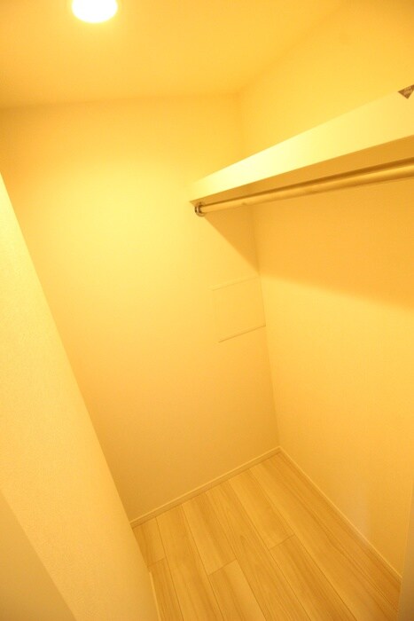 物件内観写真10　(収納)