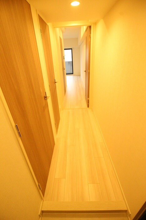 物件内観写真16　(廊下)