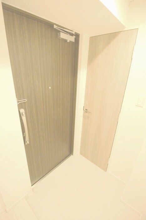 物件内観写真17　(玄関)