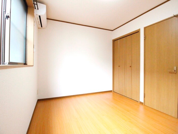 物件内観写真9　(居室)