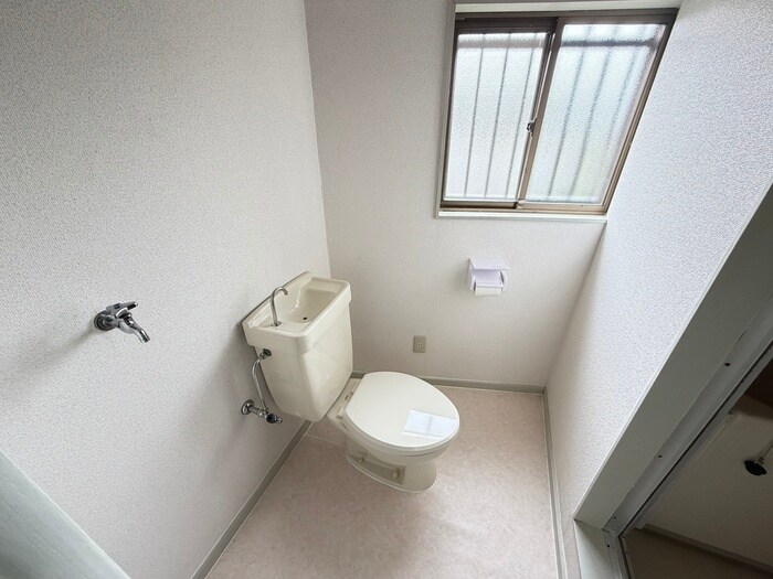 物件内観写真17　(トイレ)