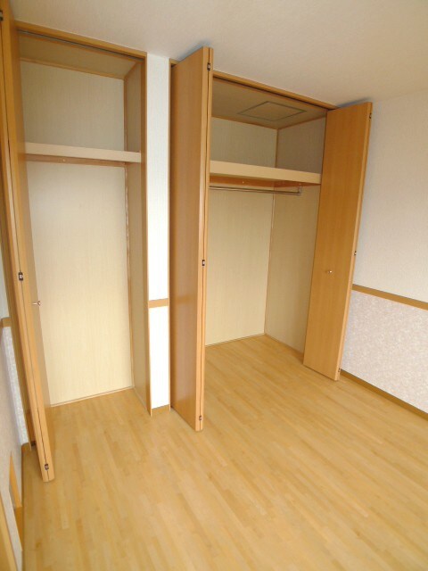 物件内観写真10　(収納)