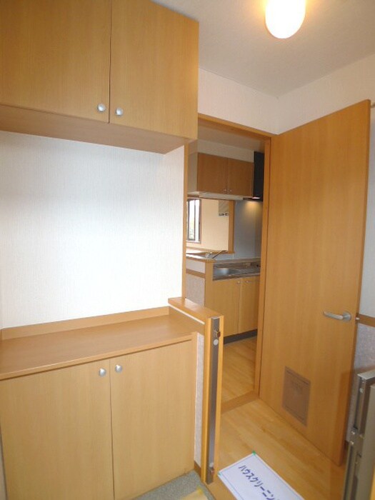 物件内観写真13　(靴箱)