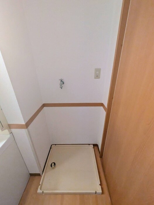物件内観写真19　(洗濯機置場)