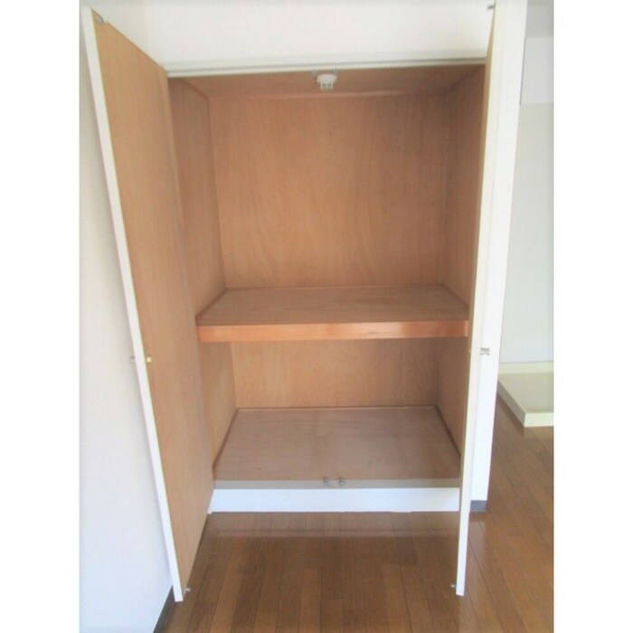 物件内観写真11　(収納)