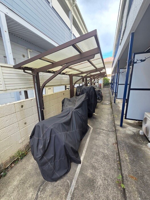 物件外観写真5　(駐輪場)