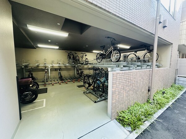 駐輪場