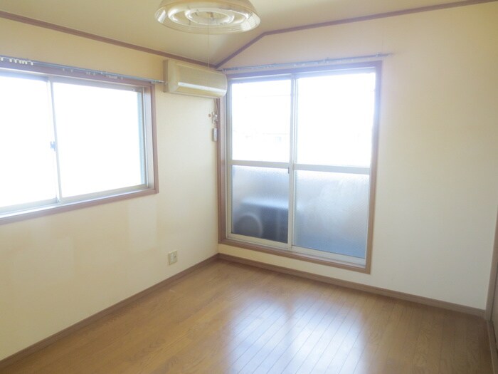 物件内観写真7　(居室)