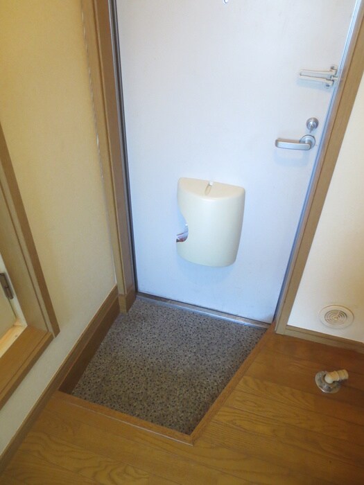 物件内観写真18　(玄関)