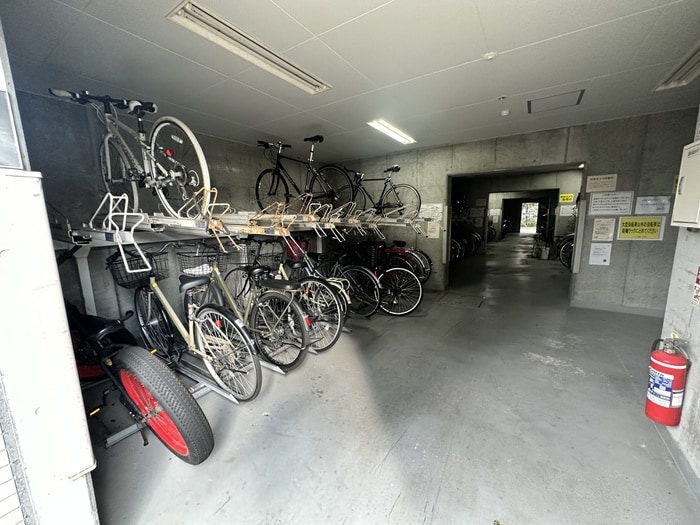 物件外観写真6　(駐輪場)