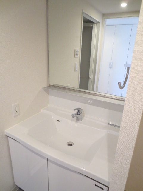 物件内観写真11　(洗面)