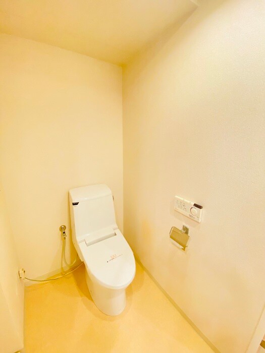 物件内観写真14　(トイレ)