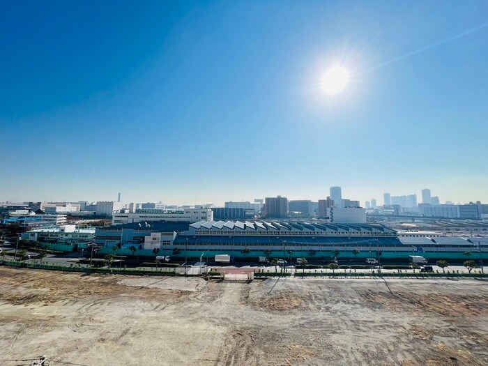 物件内観写真18　(室内からの展望)