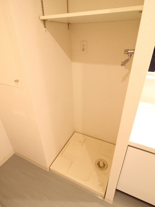 物件内観写真21　(洗濯機置場)