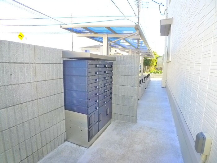 物件外観写真4　(建物設備)